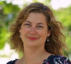 Dr. Christine Schreyer